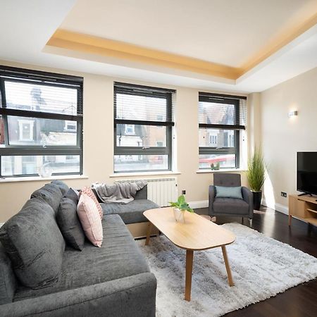 Spacious 2 Bedroom Apartment - Sleeps 6 布赖顿 外观 照片