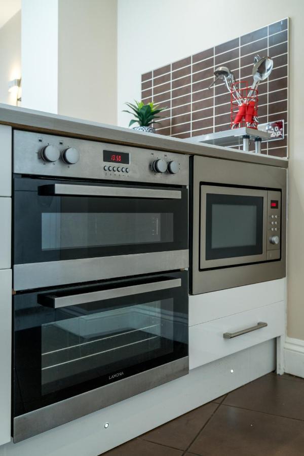 Spacious 2 Bedroom Apartment - Sleeps 6 布赖顿 外观 照片